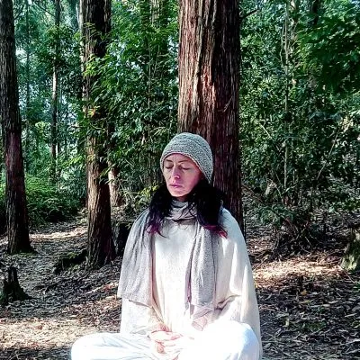 women vipassan meditation